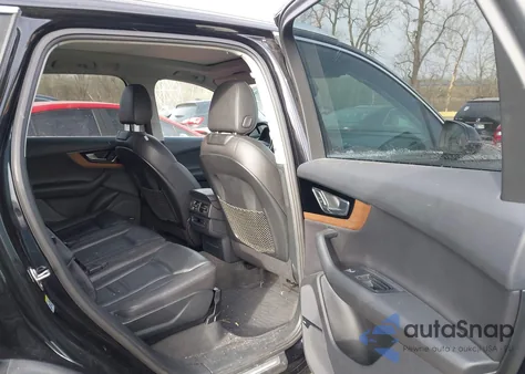 2017 Audi Q7 3.0T Premium z USA, uszkodzony, nr VIN WA1LAAF79HD043612